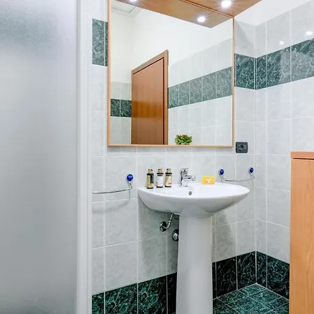 Bilo 5 Pax - Apt 8 *